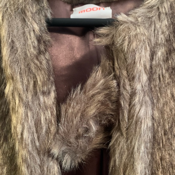 MOON Faux Fur Jacket. - Picture 4 of 6